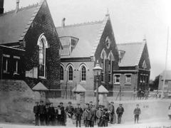 Silverhill-School-1910-on-the-corner-of-Sedlescombe-road-North-and-Paynton-road.